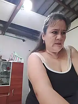 DirtyStefaniax online show from June 18, 2026, 5:06 pm