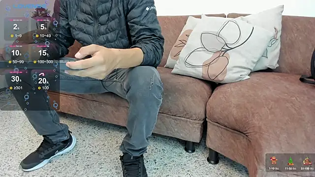 Snapshot of Samuel_Up chatting on March 5, 2025, 4:02 am Samuel Up online show from March 5, 2025, 4:02 am