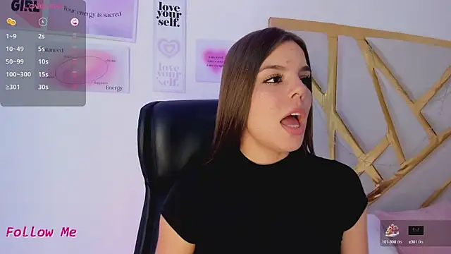 Snapshot of LanaJones_ chatting on September 19, 2025, 12:28 pm LanaJones  online show from September 19, 2025, 12:28 pm