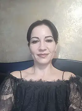 FireLily332 online show from January 18, 2025, 7:58 pm