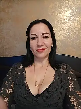 FireLily332 online show from February 7, 2025, 7:49 pm