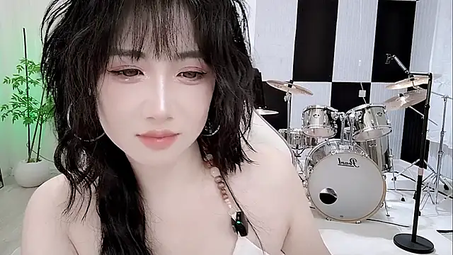 Vaness-a online show from October 11, 2025, 6:50 pm