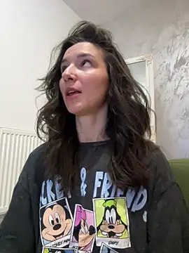 Snapshot of tayakayan chatting on February 19, 2025, 5:16 pm tayakayan online show from February 19, 2025, 5:16 pm