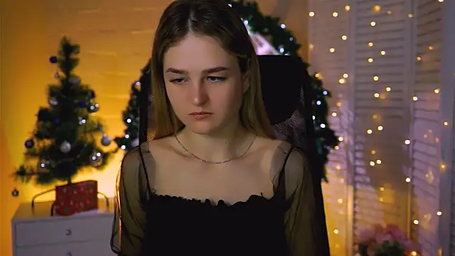 DeboraLarson online show from December 22, 2025, 3:14 am