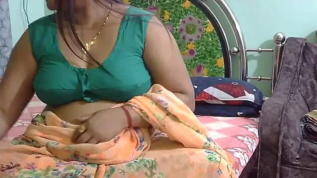 Couple For You18 online show from March 11, 2026, 8:26 pm