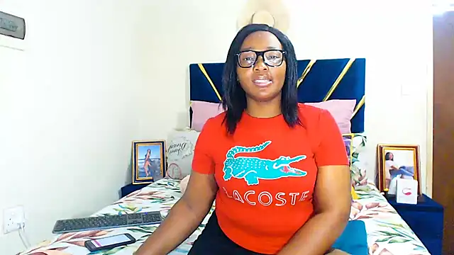 veronica1xxx online show from October 5, 2025, 7:23 pm