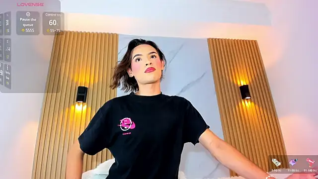 Snapshot of miss_Ari chatting on January 28, 2025, 7:21 pm miss Ari online show from January 28, 2025, 7:21 pm