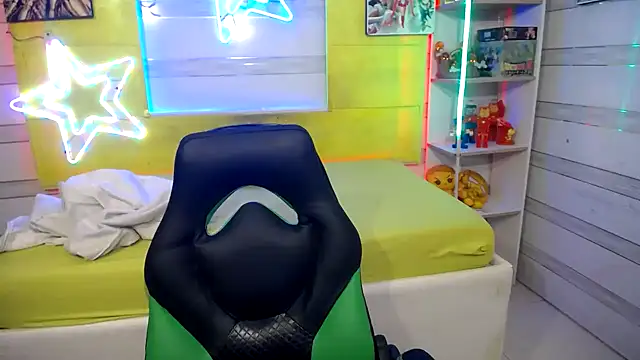 andy staar online show from November 8, 2025, 7:12 pm