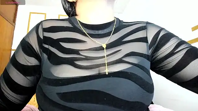 candiapole online show from May 20, 2026, 2:01 pm
