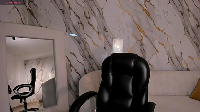 GabriellaLee online show from May 7, 2026, 3:23 am