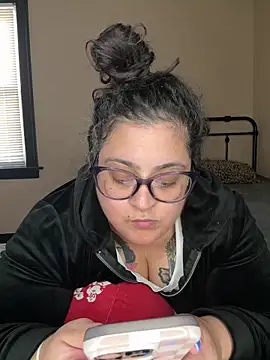 tillymarie34 online show from November 23, 2025, 7:46 pm