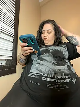 tillymarie34 online show from April 29, 2026, 2:59 am