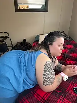 tillymarie34 online show from June 28, 2026, 8:37 pm