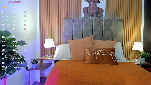 Snapshot of StacyWoods chatting on November 7, 2025, 7:58 pm StacyWoods online show from November 7, 2025, 7:58 pm