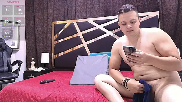 tiffanyandClark online show from February 10, 2026, 11:31 pm