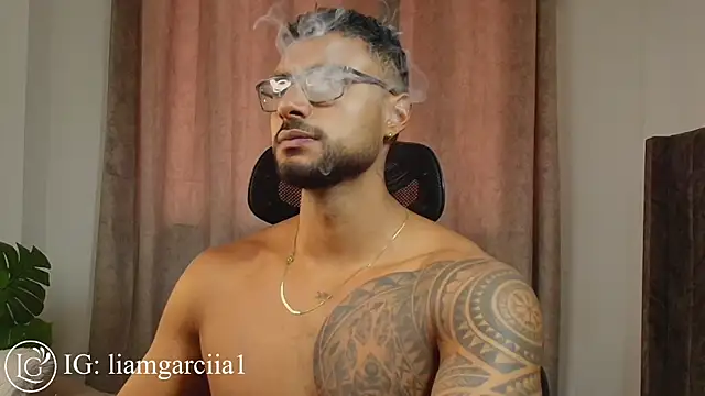 LiamGarcia1 online show from March 19, 2025, 5:50 pm