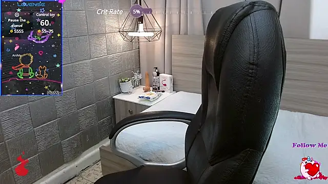 loistwink  online show from December 31, 2024, 6:37 am