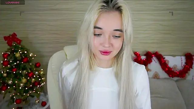 Ashley S online show from December 15, 2024, 11:09 pm