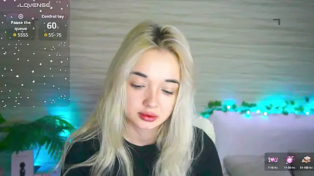 Snapshot of Ashley_S chatting on September 18, 2025, 10:12 pm Ashley S online show from September 18, 2025, 10:12 pm