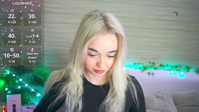 Snapshot of Ashley_S chatting on September 27, 2025, 10:04 pm Ashley S online show from September 27, 2025, 10:04 pm