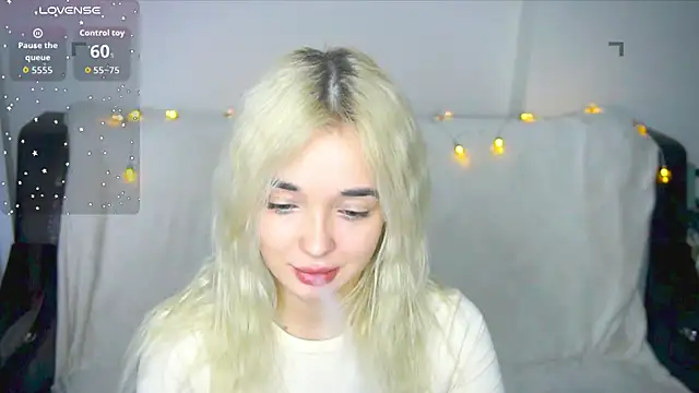 Ashley S online show from November 18, 2025, 11:15 pm