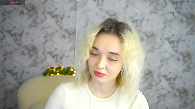 Ashley S online show from April 28, 2026, 10:15 pm
