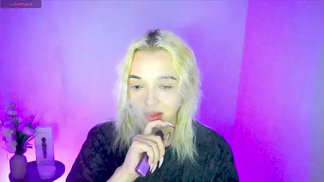 Ashley S online show from August 6, 2026, 10:22 pm