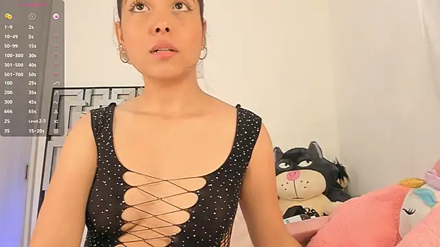 pretty-millie online show from September 20, 2025, 3:29 am