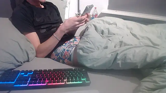 Snapshot of jellesexx chatting on November 23, 2025, 12:43 am jellesexx online show from November 23, 2025, 12:43 am