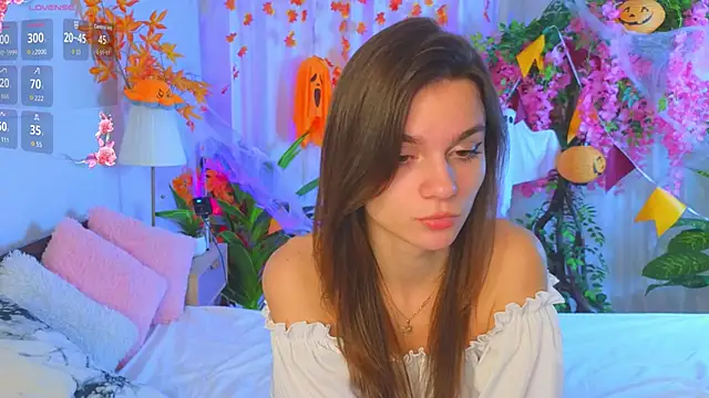 EvaHair online show from November 2, 2025, 7:49 pm