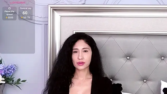 VanessaCulpo online show from February 15, 2026, 1:20 pm