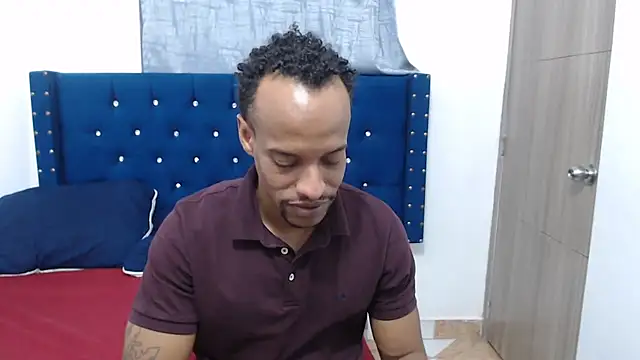 Snapshot of Salomon_koude chatting on February 3, 2025, 1:52 am Salomon koude online show from February 3, 2025, 1:52 am
