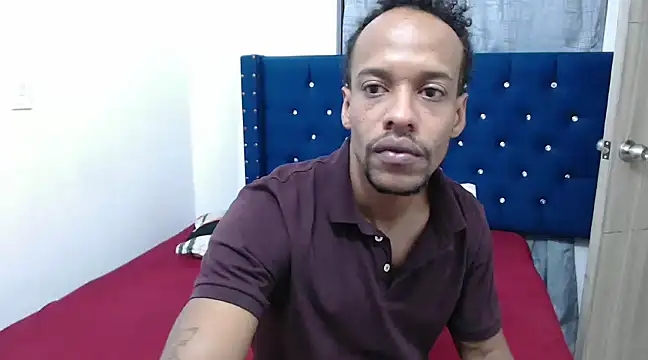 Snapshot of Salomon_koude chatting on February 15, 2025, 2:00 pm Salomon koude online show from February 15, 2025, 2:00 pm