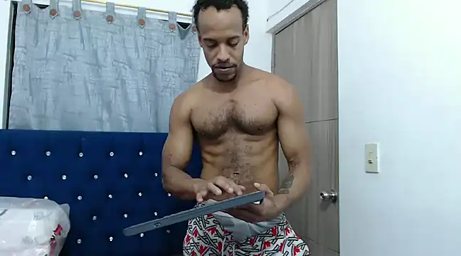Snapshot of Salomon_koude chatting on February 16, 2025, 9:27 pm Salomon koude online show from February 16, 2025, 9:27 pm