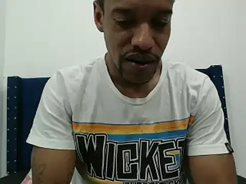 Snapshot of Salomon_koude chatting on March 5, 2025, 1:17 pm Salomon koude online show from March 5, 2025, 1:17 pm