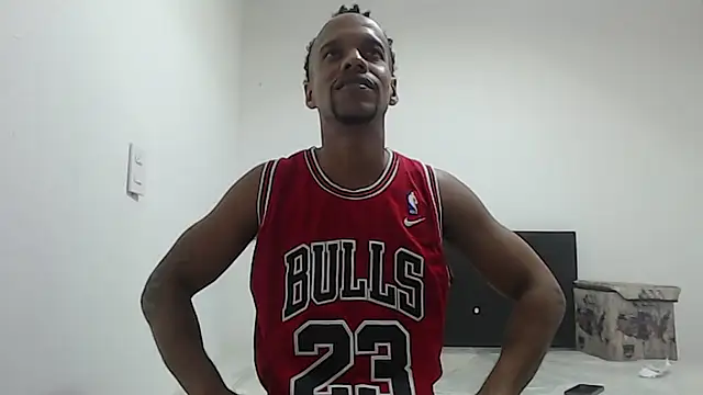 Snapshot of Salomon_koude chatting on March 20, 2025, 2:51 am Salomon koude online show from March 20, 2025, 2:51 am