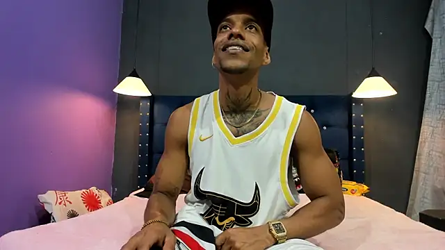 Snapshot of Salomon_koude chatting on October 8, 2025, 8:28 pm Salomon koude online show from October 8, 2025, 8:28 pm