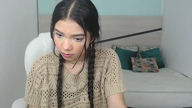 sussy leon online show from December 13, 2024, 5:21 pm