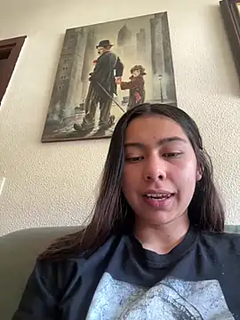 Snapshot of Im_sophia1 chatting on March 12, 2026, 10:32 am Im sophia1 online show from March 12, 2026, 10:32 am