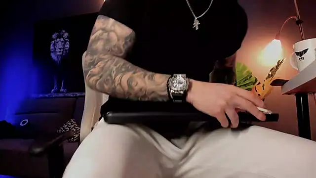 uptomatty online show from February 1, 2026, 7:51 am