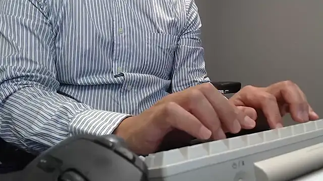 nimirole online show from October 6, 2025, 4:48 pm