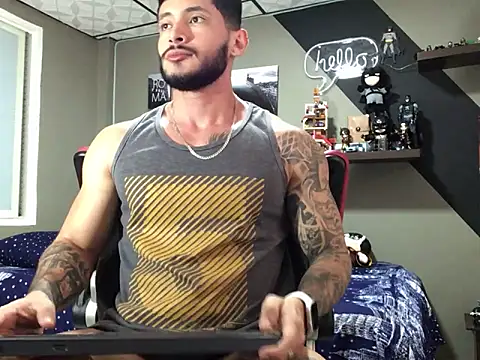 marcel crawford96 online show from December 19, 2024, 1:07 pm