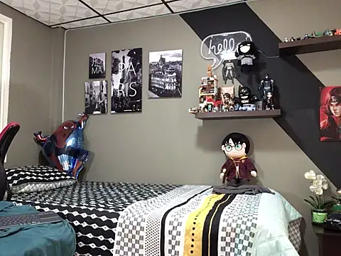 marcel crawford96 online show from February 23, 2025, 4:35 pm