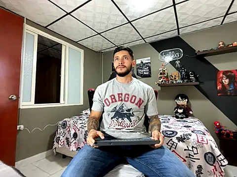 marcel crawford96 online show from September 28, 2025, 1:49 pm