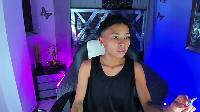 nova sex01 online show from May 15, 2026, 3:13 am