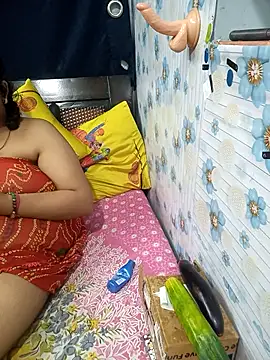 Snapshot of tina8th chatting on January 5, 2026, 5:27 pm tina8th online show from January 5, 2026, 5:27 pm