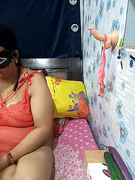 Snapshot of tina8th chatting on January 12, 2026, 5:07 pm tina8th online show from January 12, 2026, 5:07 pm