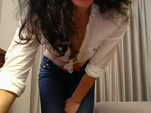 Snapshot of BLUEBLUE_SKY chatting on January 18, 2025, 12:57 pm BLUEBLUE SKY online show from January 18, 2025, 12:57 pm