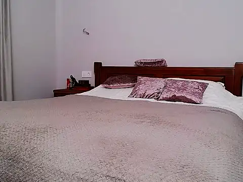 Snapshot of BLUEBLUE_SKY chatting on October 3, 2025, 11:51 am BLUEBLUE SKY online show from October 3, 2025, 11:51 am