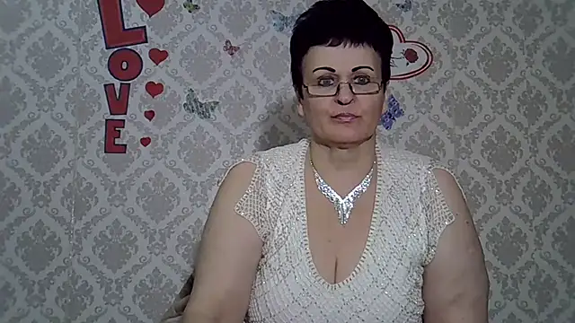 PaulaGolden online show from December 10, 2024, 12:38 pm